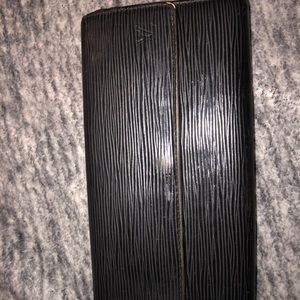 Black Epi Louis Vuitton wallet